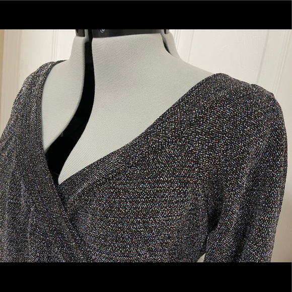 💎Fashion nova Multicolor metallic crisscross top - Picture 7 of 10